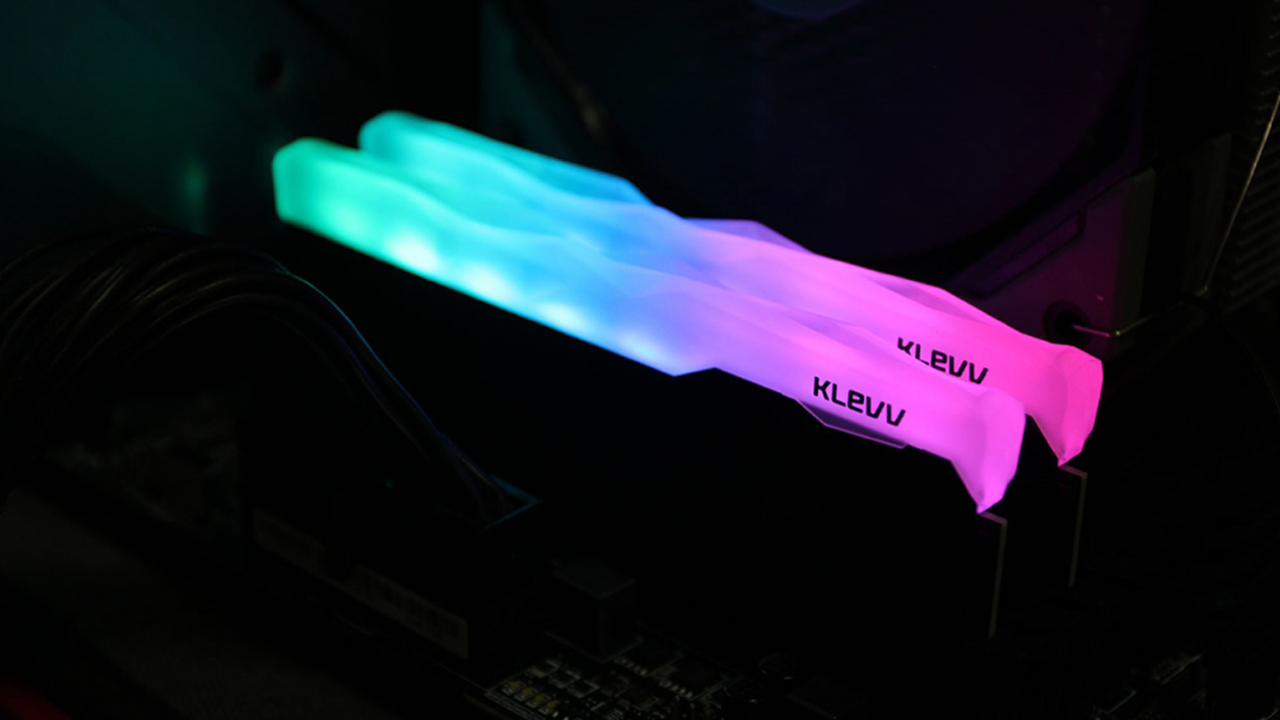 KLEVV CRAS X RGB : DDR4 16GB (8GB x2) 3200Mhz CL16